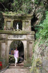 Gate to Cave Pagoda